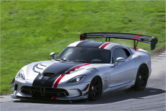 高性能 2016道奇Viper ACR