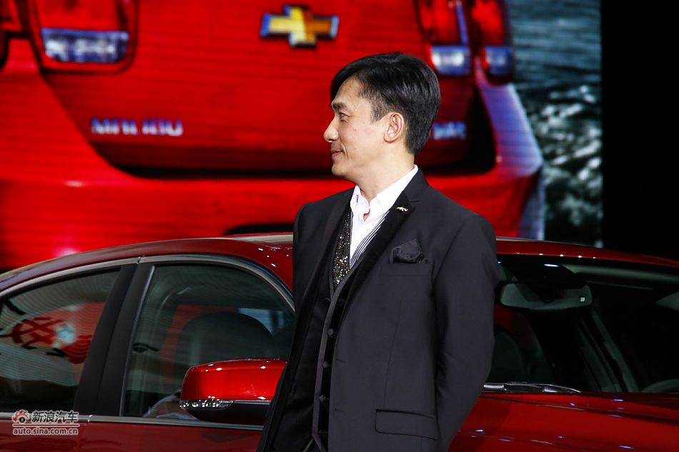 梁朝伟现身雪佛兰迈锐宝发布会现场_1280775
