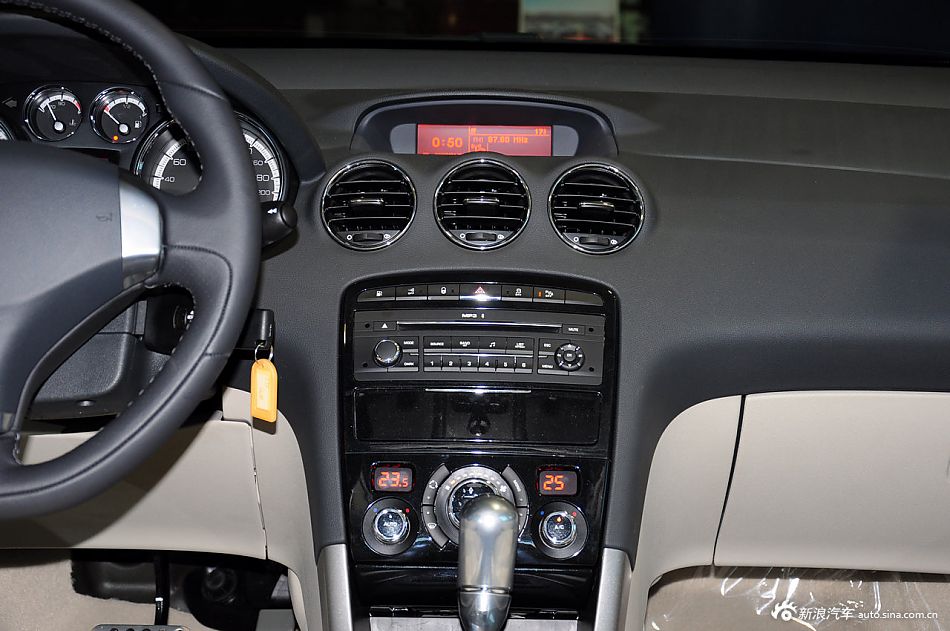 思域-混动和标致408外观图片对比哪个好_思域