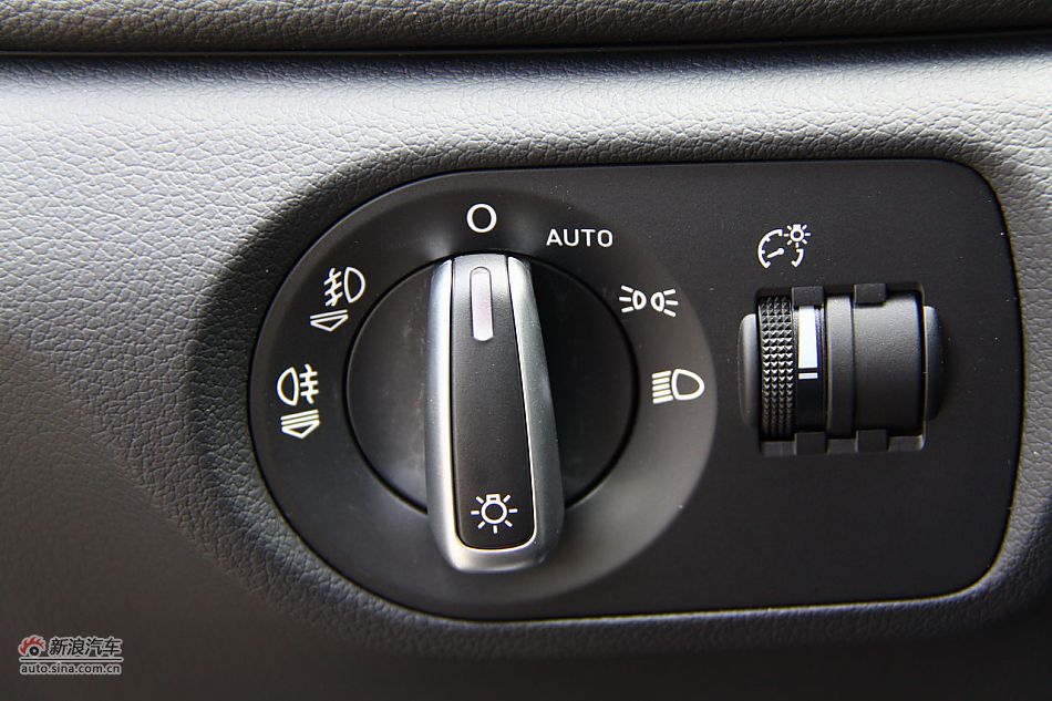 奥迪Q3内饰_奥迪Q3图片10057841_汽车图库