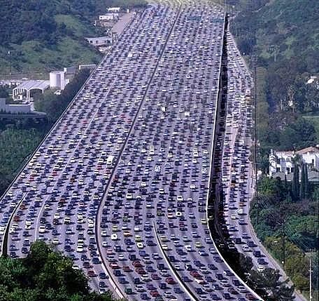 世界各地高峰期间堵车惊人场面_14067843_汽