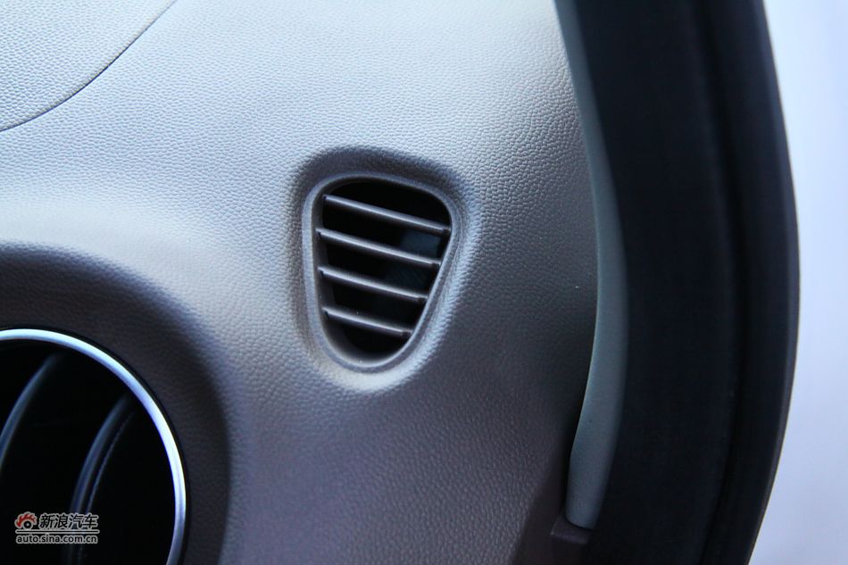 雪铁龙C-ZERO电动车实拍图_4187909_汽车图