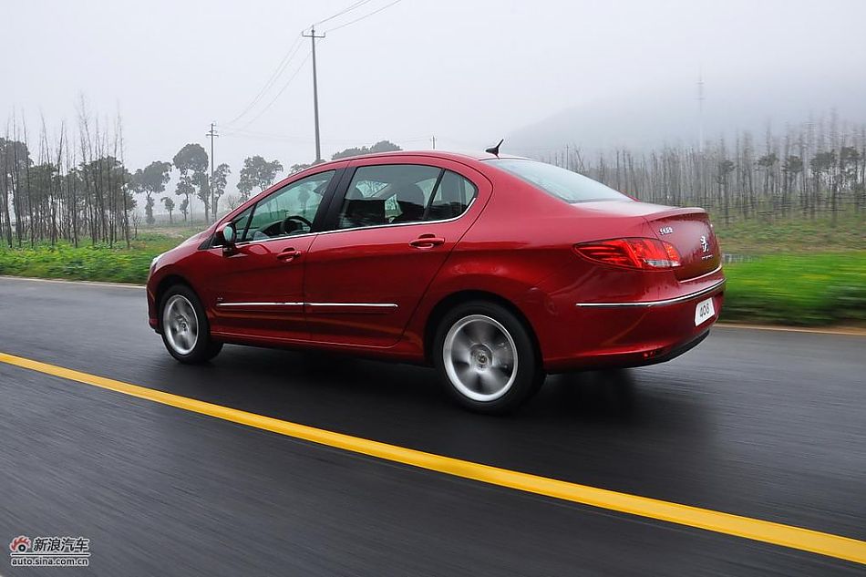 东风标致408试车实拍图 动态_东风标致408车