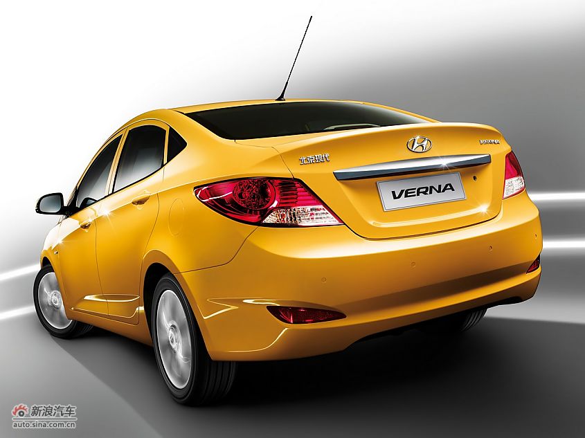 北京现代瑞纳-黄色_瑞纳官方图图片330026_汽