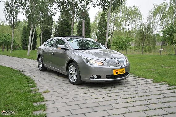 君越2.4雅致版直降3万元 现车供应