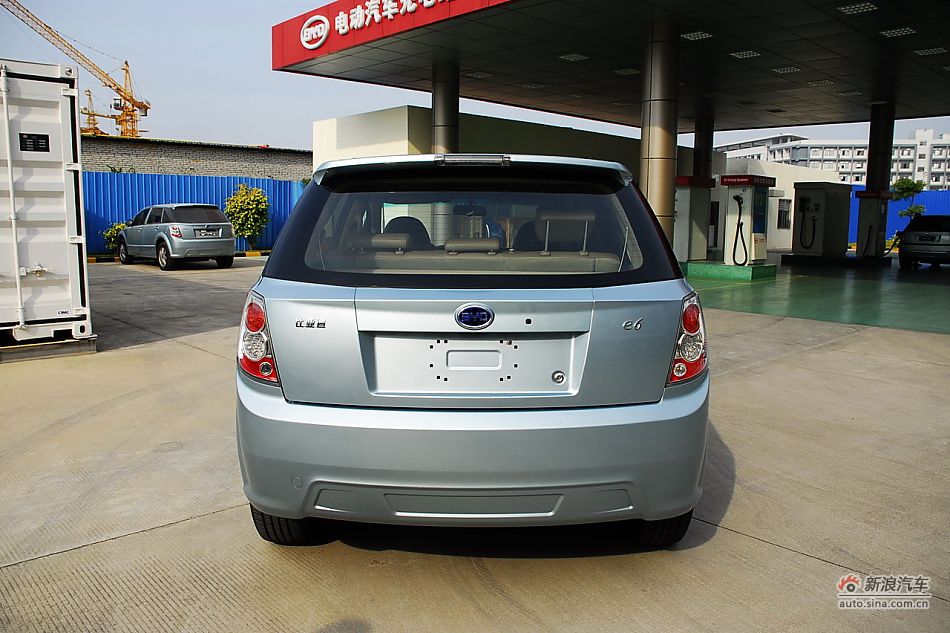 比亚迪e6 CVT纯电动车_比亚迪e6外观图片34