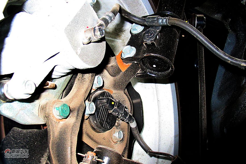 劳恩斯酷派2.0t靓雅自动版_劳恩斯-酷派引擎底