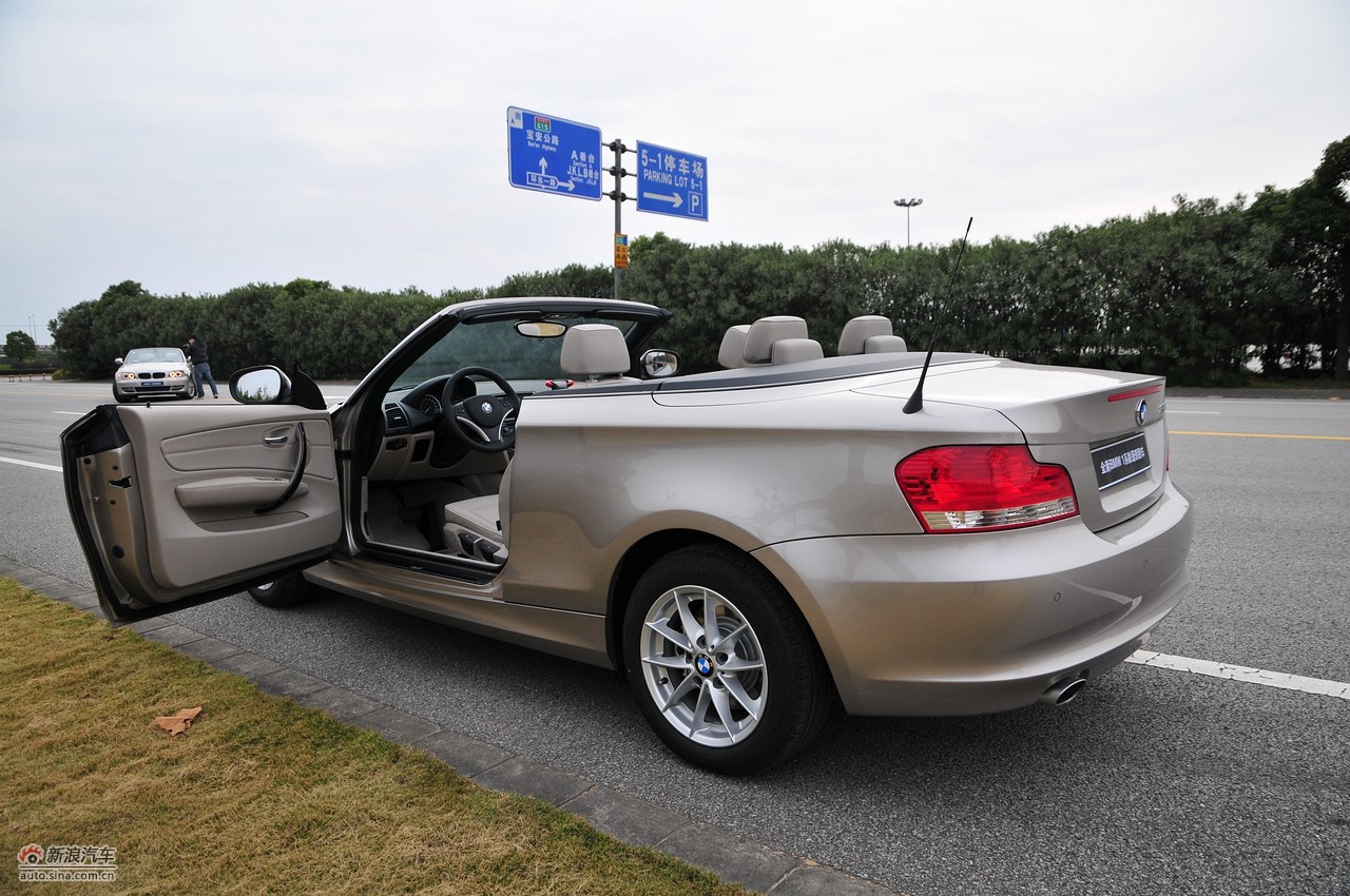 海马跑车敞篷报价图片