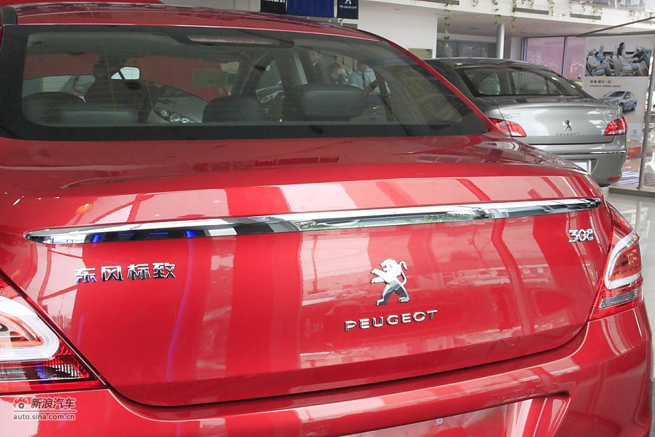 2012款东风标致308三厢2.0L手动风尚版_东风