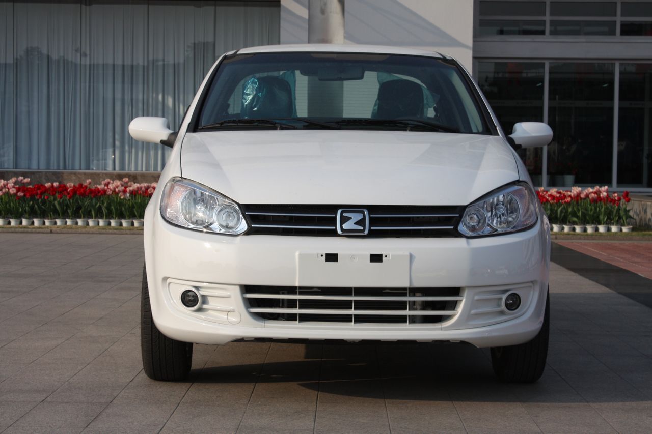 众泰z200