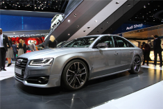 极速先锋 实拍全新奥迪S8 plus