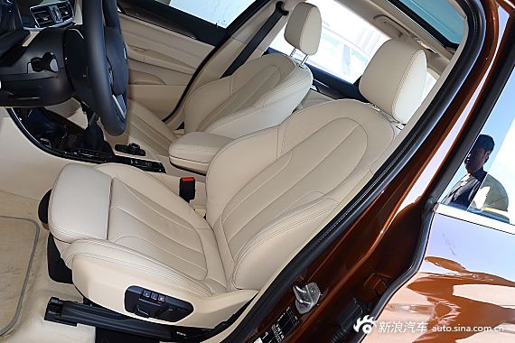2016款宝马X1 1.5T自动sDrive18Li豪华型 2016款宝马X1 1.5T自动sDrive18Li豪华型