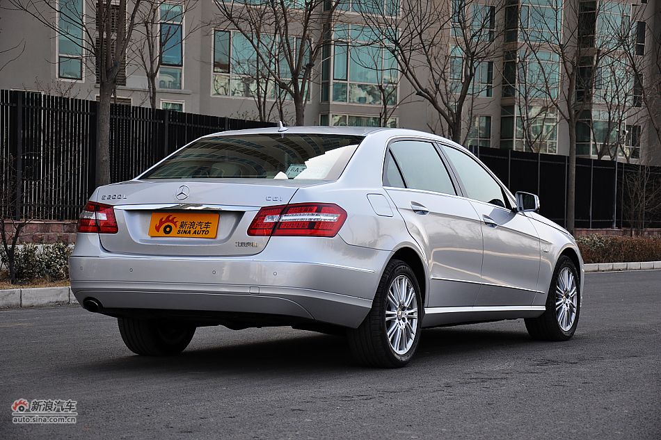 2011款奔驰E200 CGI优雅型外观_奔驰E级外观