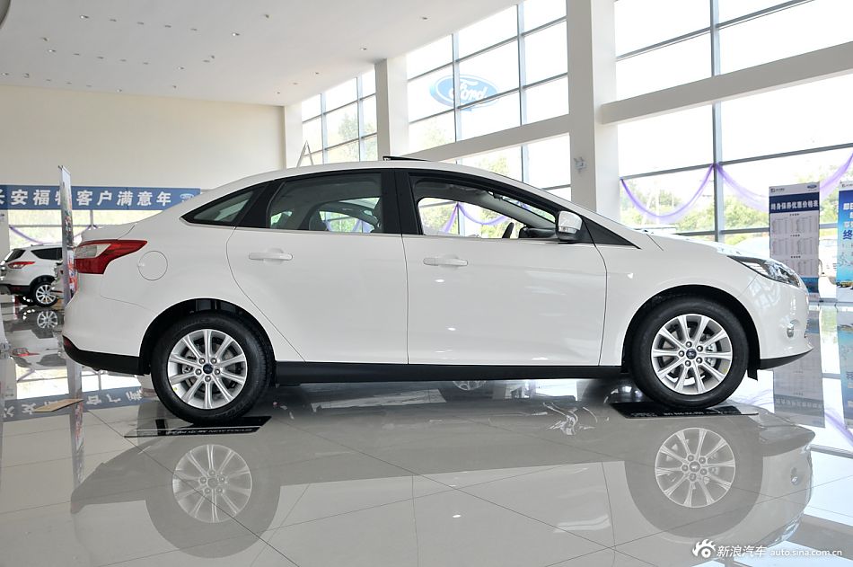 标致308-进口和福克斯外观图片对比哪个好_标