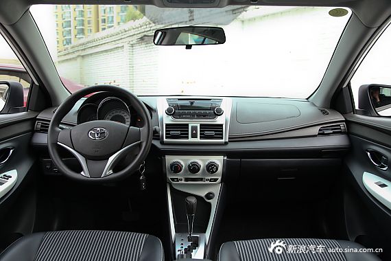 2015款YARiS L致炫1.5G自动炫动天窗特别版