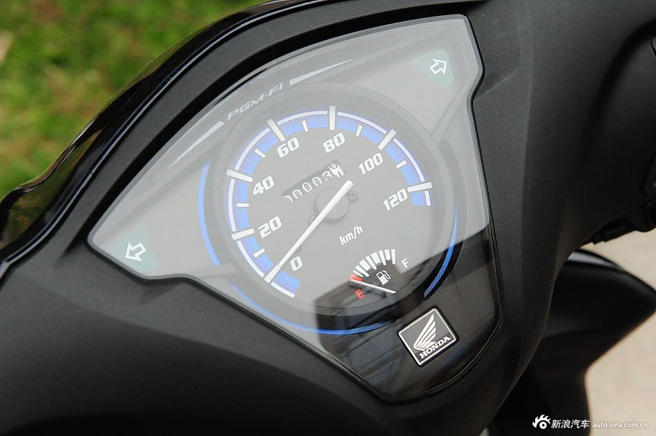 五羊-本田睿御110高清实拍_41418217_汽车图