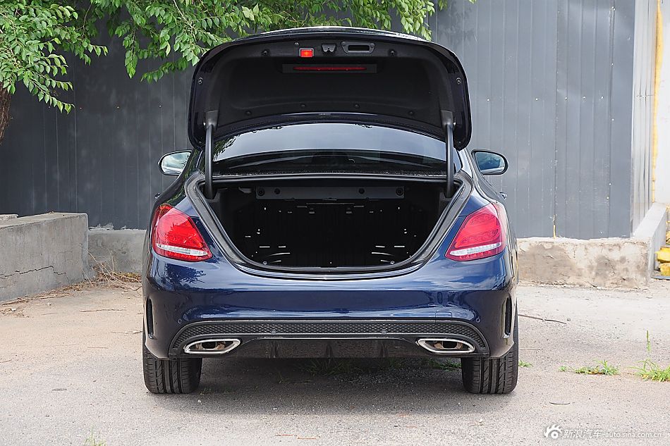 2015款奔驰C300运动版