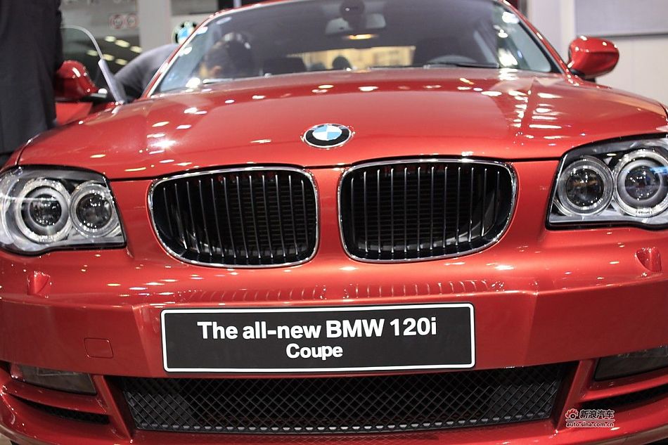 全新宝马120i Coupe_宝马1系车展图图片3948254_汽车图库_新浪汽车_新浪网
