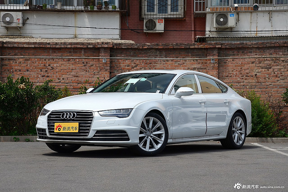 2016款奥迪A7 2.0T自动40TFSI quattro技术型