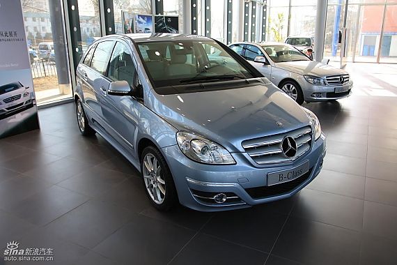 购奔驰B级旅行车享新年好礼及超值优惠