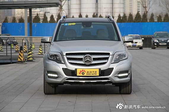 奔驰GLK现车优惠7万 购车送装潢大礼包