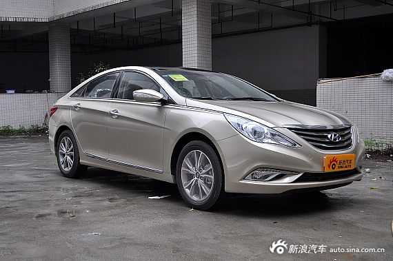 特价索纳塔八最高优惠4.5万元 限量销售