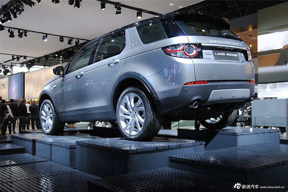 路虎发现神行巴黎车展实拍