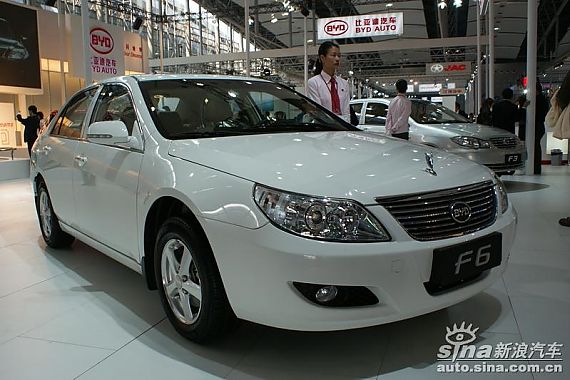 比亚迪F6购车优惠1万元 另送装潢大礼包