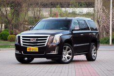 新浪汽车抢先实拍2015款全新凯雷德