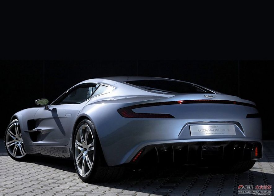 阿斯顿马丁amv10