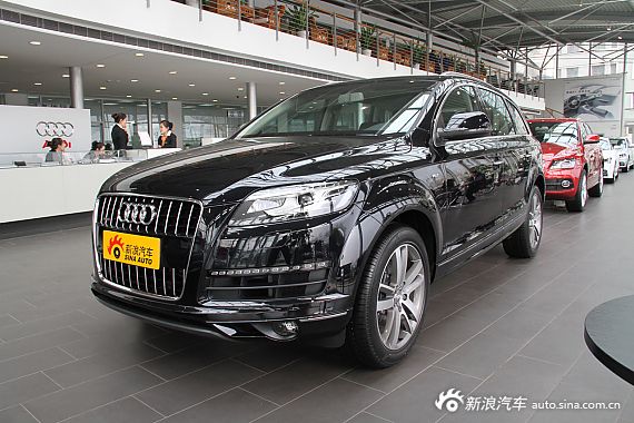 购奥迪Q7送价值10万越野礼包 有现车