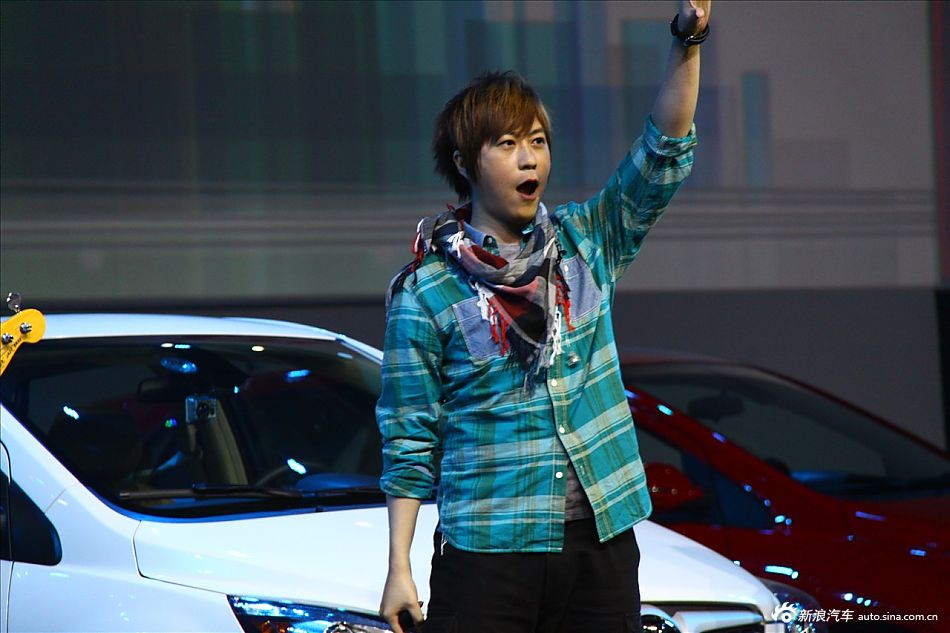 五月天主唱阿信_北京汽车E系列活动图片1393