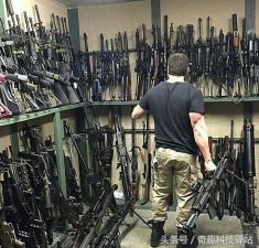 美国赌神自家建军火库，枪支美女豪车一样不少