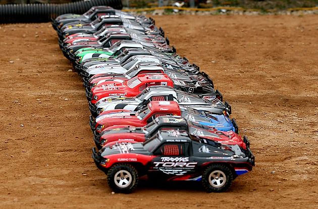 微型世界的拉力战场 热血遥控车