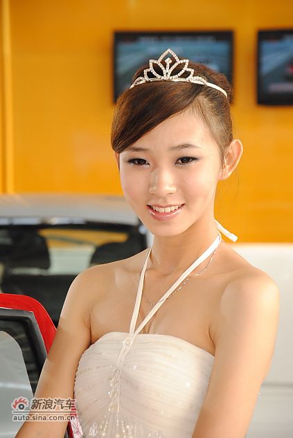 2010南宁车展美女模特图