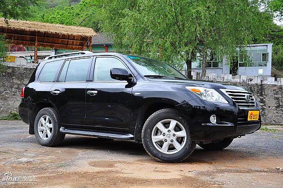 新款雷克萨斯LX570直降18万元 现车销售