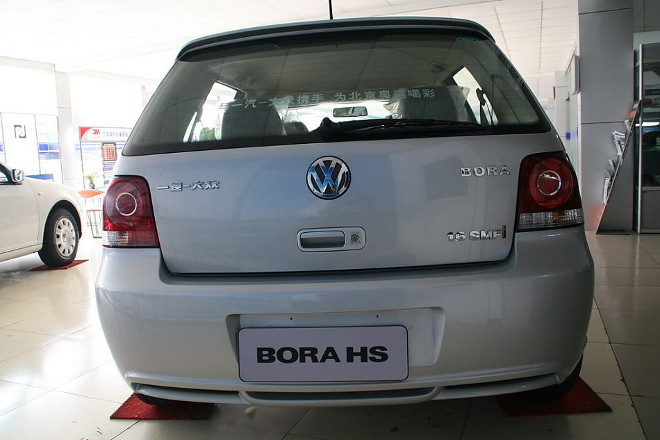 一汽大众新宝来HS尾部_宝来图片36339_汽车
