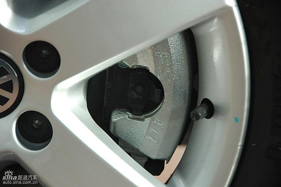 新宝来到店实拍_新宝来底盘图片88941_汽车图库