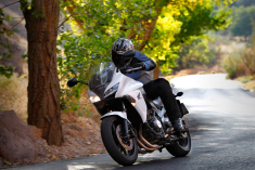 优雅时尚的重型街车本田CBF1000组图赏