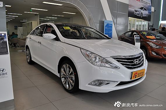 新索纳塔最高优惠3.6万 售15.69万起