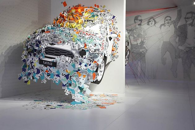 2013米兰移动沙龙 穿越的MINI PACEMAN