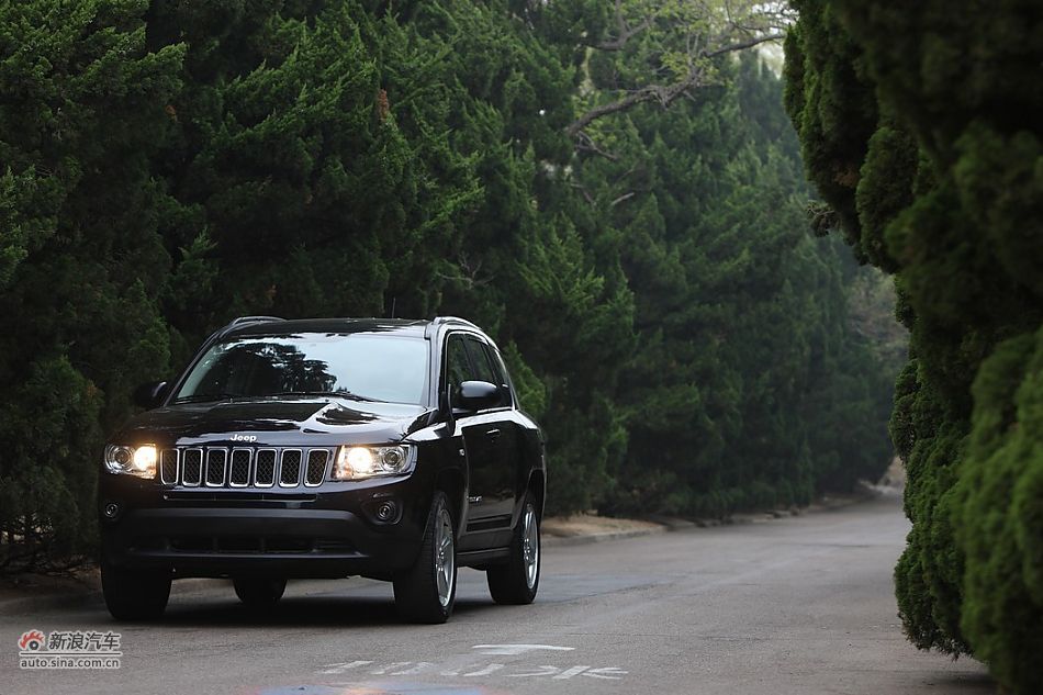 2014款jeep指南者4折最低价 进口指南者2.4多少钱