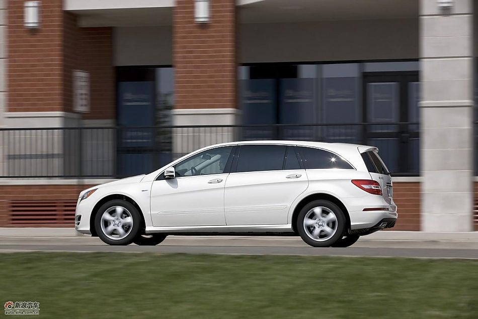 2010款<em>奔驰R350</em>_<em>奔驰R</em>级官方图<em>图片</em>266156