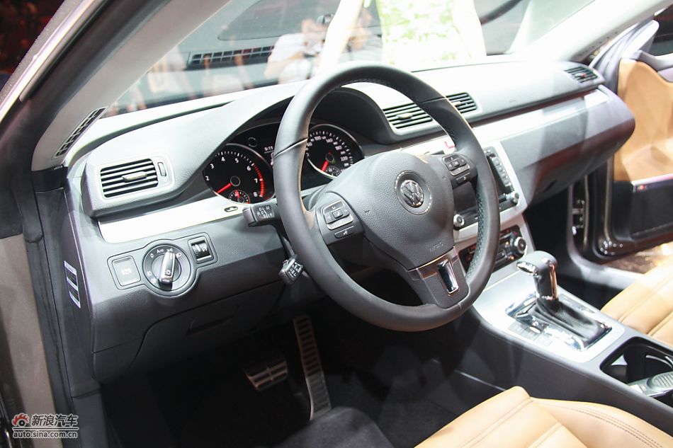 一汽大众<em>CC</em>内饰_大众<em>CC</em>图片419010_汽车图