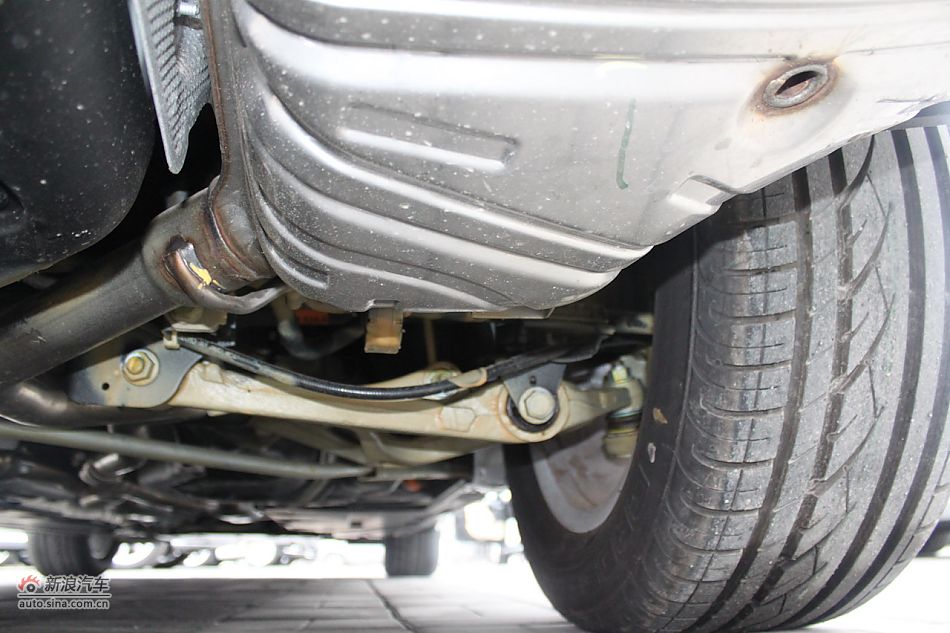 2009款<em>奔驰R350</em> 4MATIC_<em>奔驰R</em>级引擎底盘图