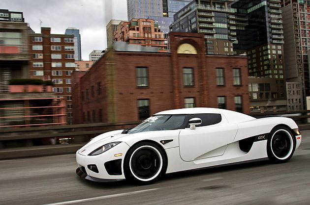 柯尼塞格Agera纽伯格林创造402km/h极速