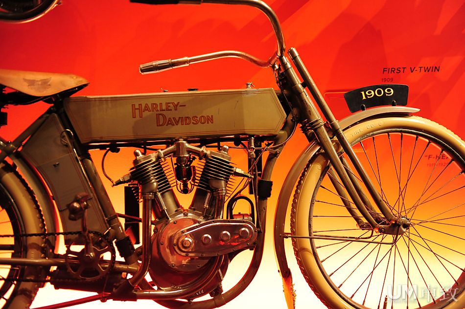 感受心跳 哈雷戴维森发动机展厅