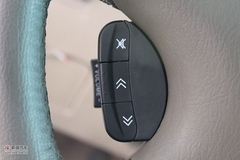 F3白金版1.5手动豪华型_比亚迪F3内饰功能图