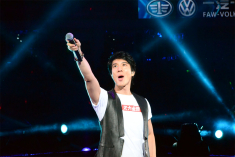 王力宏火力全开 献唱众乐汇中秋盛典