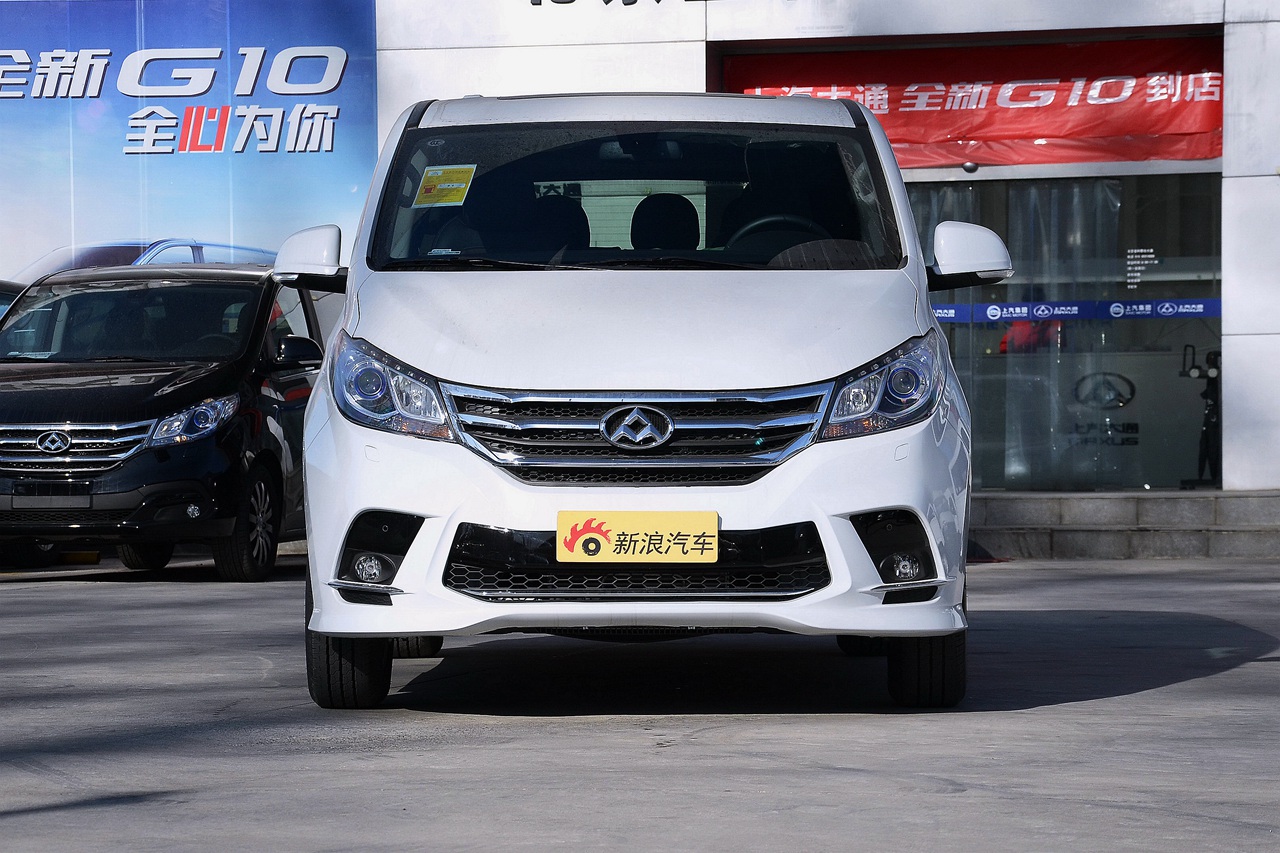 2016款上汽大通g10 2.0t自动行政版